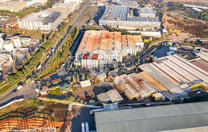 Gebze Pelitli Merkezde Üzerinde Fabrika ve Depo Olan 6090m2 Arsa