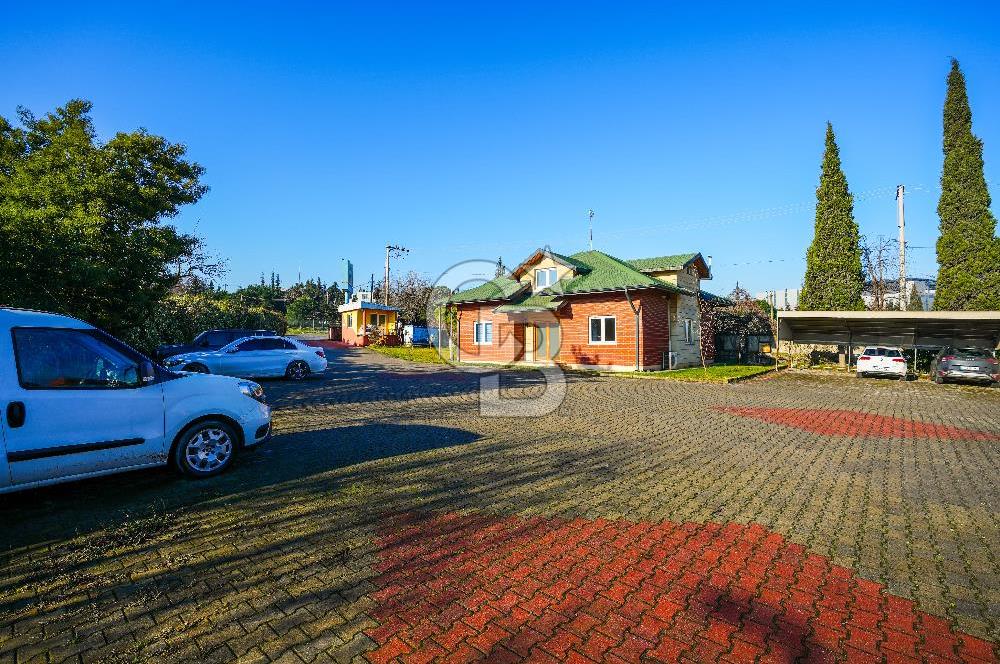 Gebze Pelitli Merkezde Üzerinde Fabrika ve Depo Olan 6090m2 Arsa