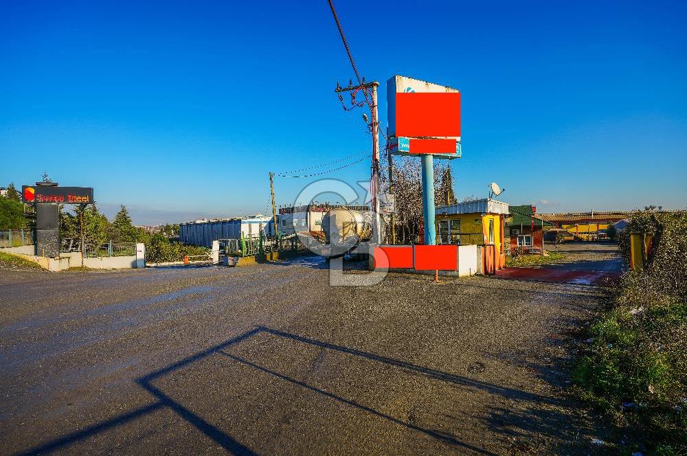 Gebze Pelitli Merkezde Üzerinde Fabrika ve Depo Olan 6090m2 Arsa