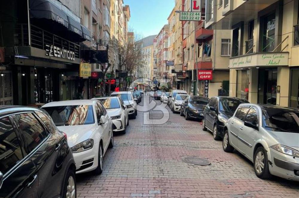 Şirinevler Meydan'da, Bakımlı, Aile Apartmanında Kiralık Daire
