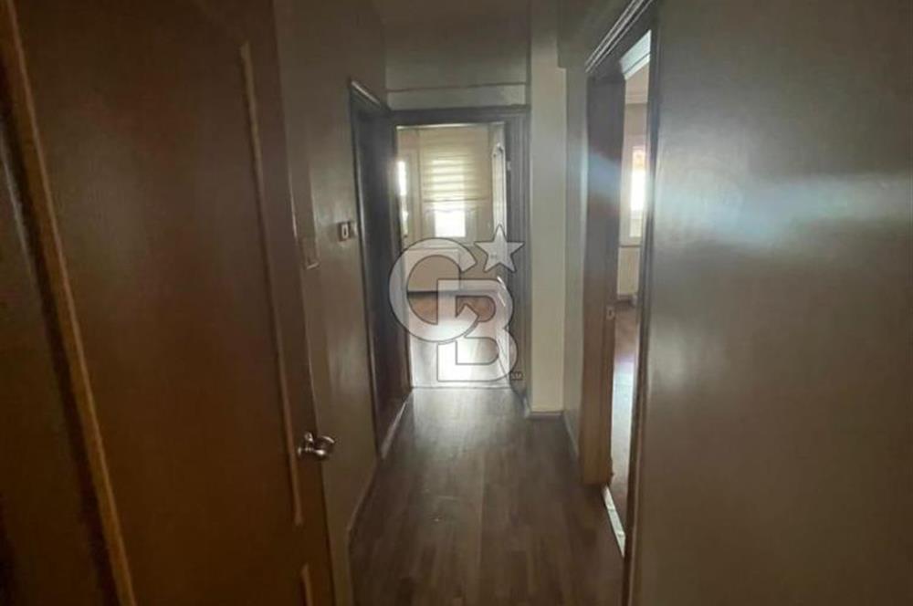 Şirinevler Meydan'da, Bakımlı, Aile Apartmanında Kiralık Daire