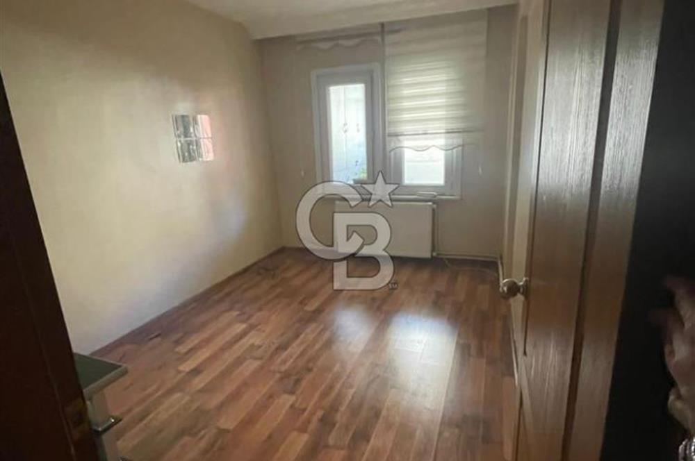 Şirinevler Meydan'da, Bakımlı, Aile Apartmanında Kiralık Daire