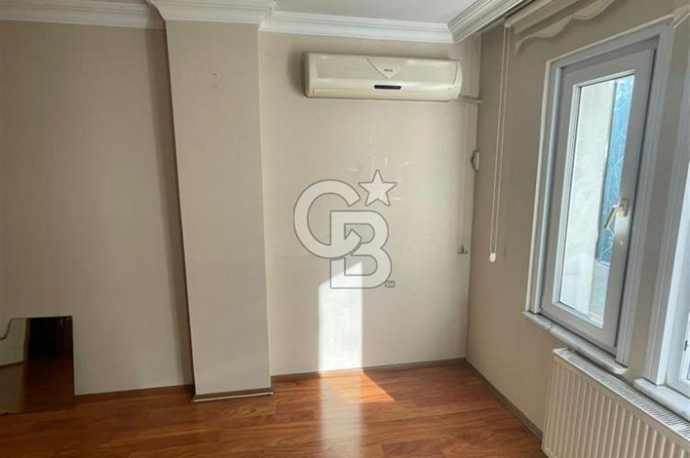 Şirinevler Meydan'da, Bakımlı, Aile Apartmanında Kiralık Daire