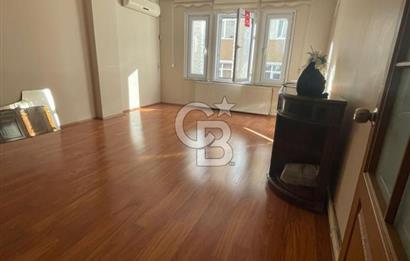 Şirinevler Meydan'da, Bakımlı, Aile Apartmanında Kiralık Daire