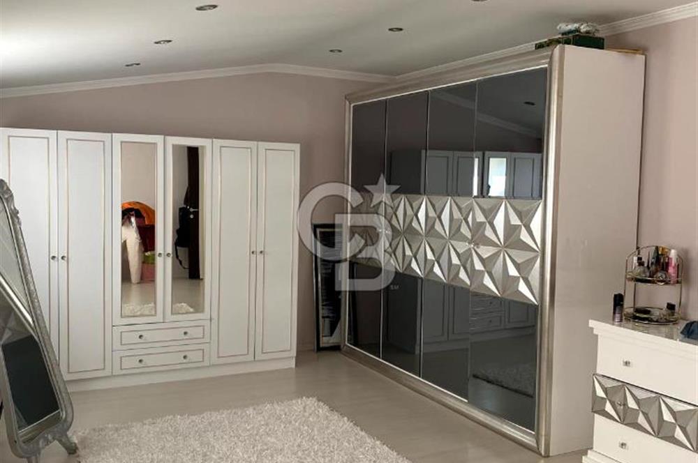 Mehmetçik Mah. 5+1 Satılık 420 m2 Dubleks Daire