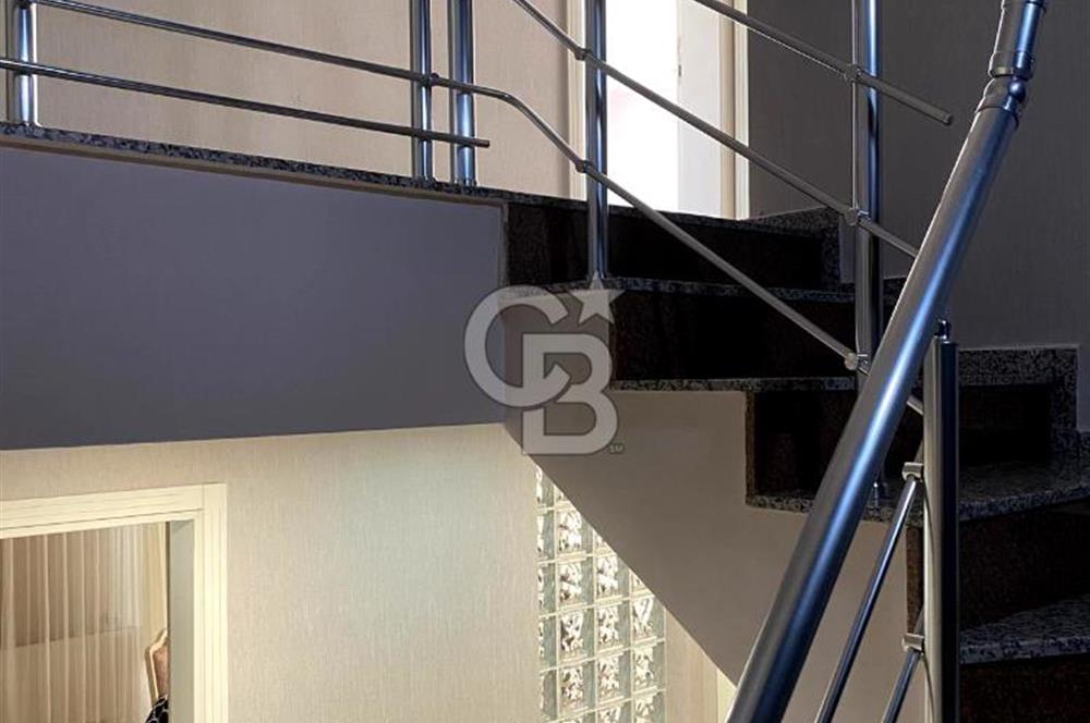 Mehmetçik Mah. 5+1 Satılık 420 m2 Dubleks Daire