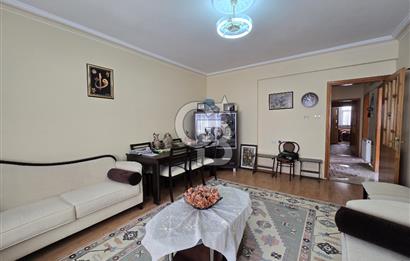 COLDWELL BANKERDAN SELÇUKLUDA MERKEZİ KONUMDA SATILIK 3+1 DAİRE