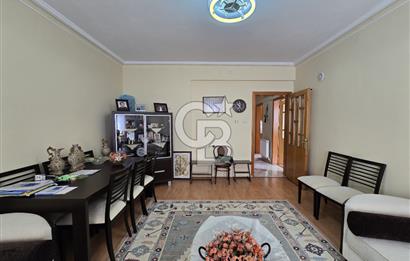 COLDWELL BANKERDAN SELÇUKLUDA MERKEZİ KONUMDA SATILIK 3+1 DAİRE