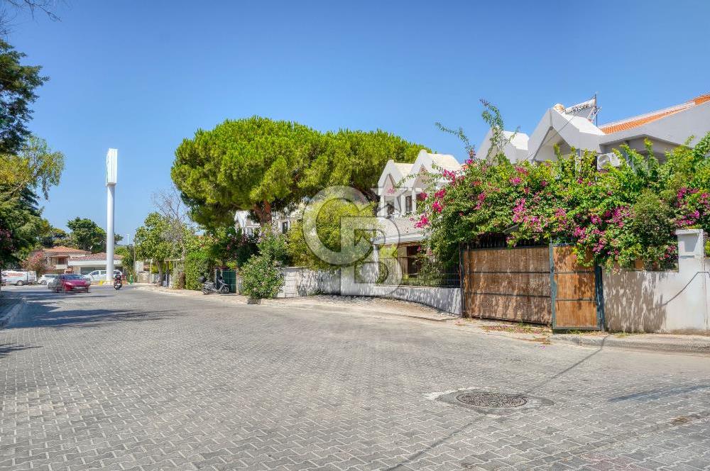 MUSELAND- ÇEŞME ILICA'DA SATILIK VİLLA