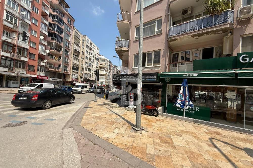 Saltak Caddesinde İşlek Noktada Devren Kiralık Dükkan