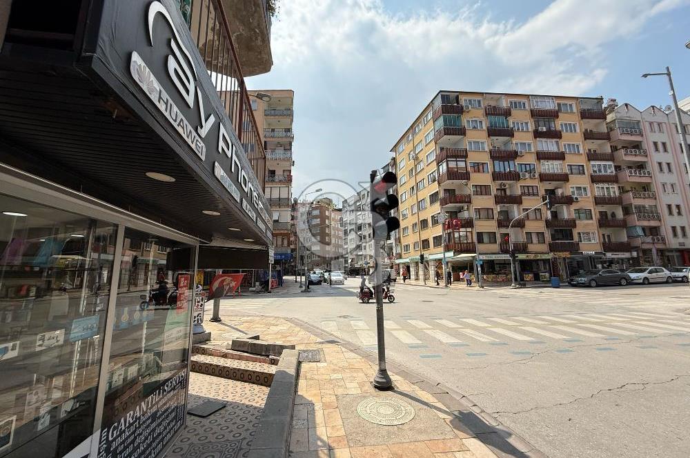 Saltak Caddesinde İşlek Noktada Devren Kiralık Dükkan