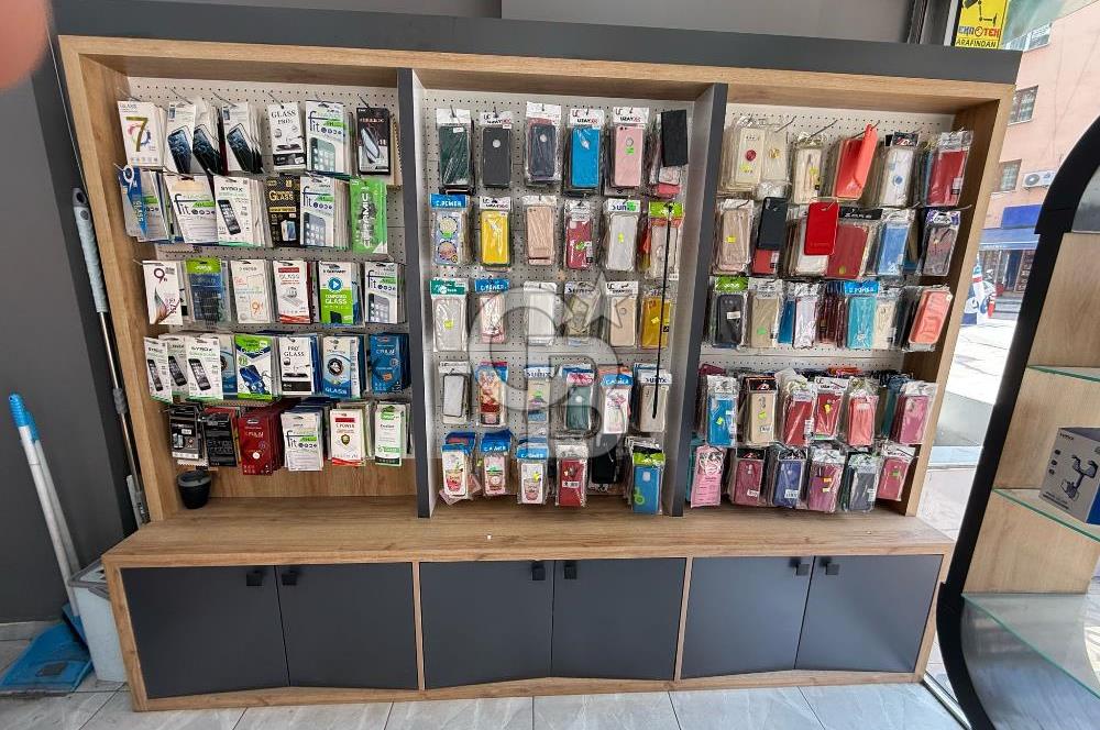 Saltak Caddesinde İşlek Noktada Devren Kiralık Dükkan
