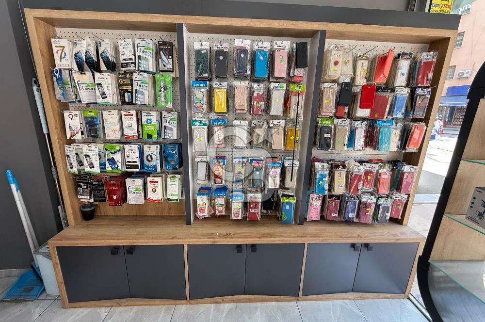 Saltak Caddesinde İşlek Noktada Devren Kiralık Dükkan