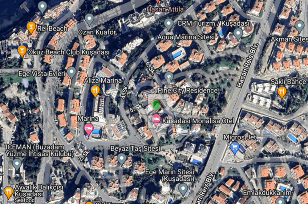 Kuşadası Marina Bölgesi Ful Deniz Manzaralı Konut Arsası