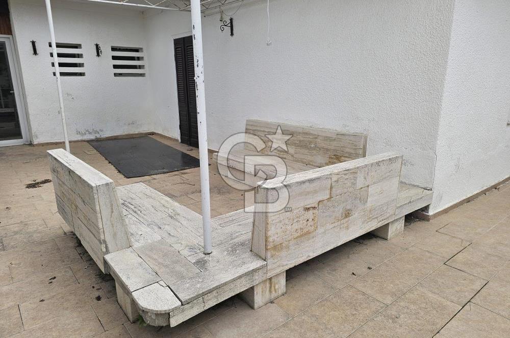 Çesme santiye plaj evlerınde 3+1  140 m2 net ikiz villa