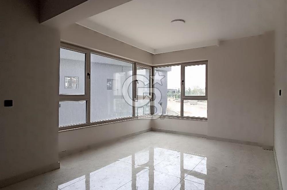 Geniş Peyzaj ve Sosyal Donatılı Site İçinde Satılık 4+1 Daire