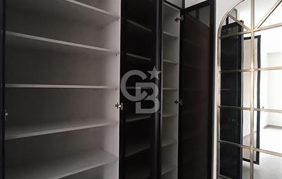 Geniş Peyzaj ve Sosyal Donatılı Site İçinde Satılık 4+1 Daire