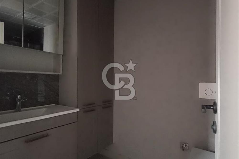 Geniş Peyzaj ve Sosyal Donatılı Site İçinde Satılık 4+1 Daire