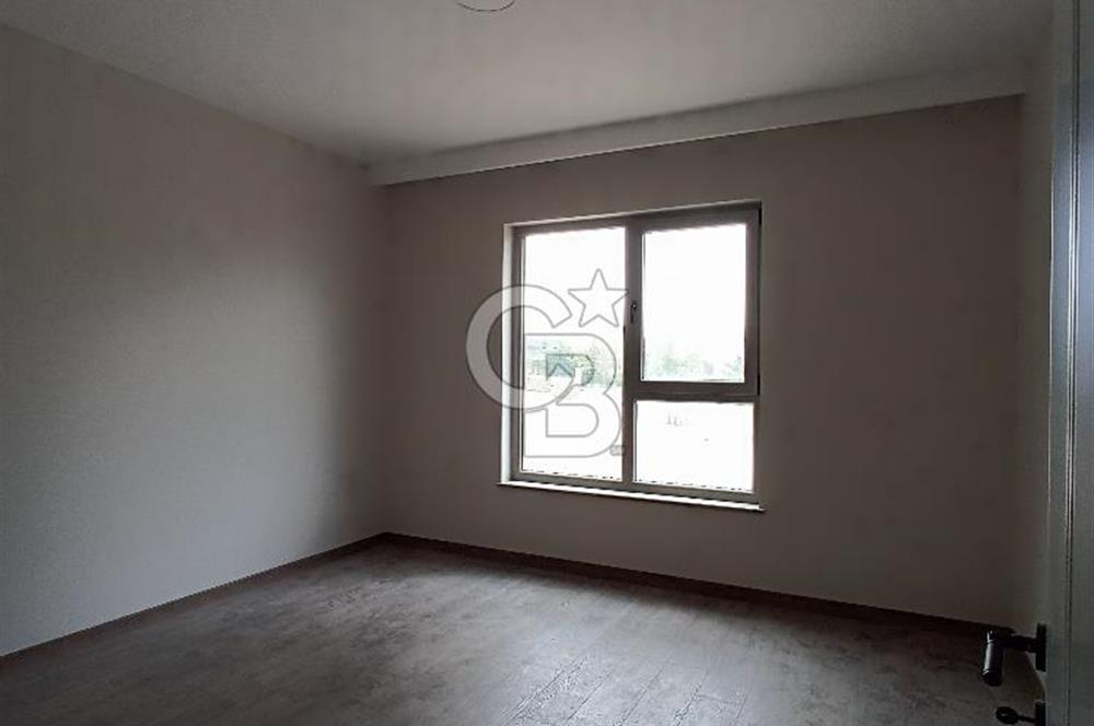 Geniş Peyzaj ve Sosyal Donatılı Site İçinde Satılık 4+1 Daire