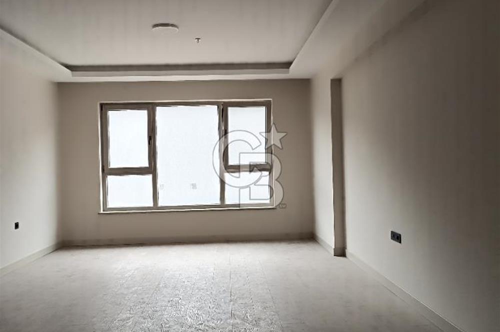 Geniş Peyzaj ve Sosyal Donatılı Site İçinde Satılık 4+1 Daire