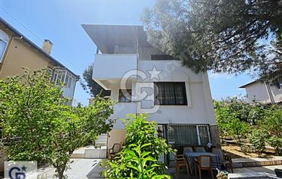 Servergazi Esnaf Sitesi'nde Kiralık 300m2 Geniş Bahçeli Villa