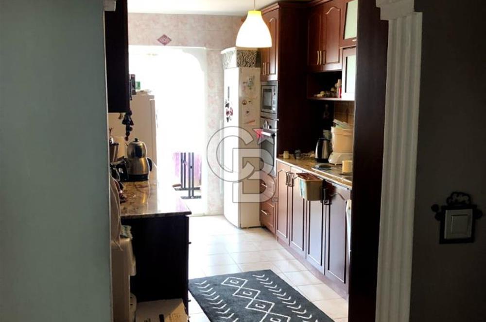 BORNOVA GEDİZ CADDESİNDE 3+1