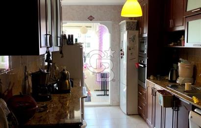 BORNOVA GEDİZ CADDESİNDE 3+1