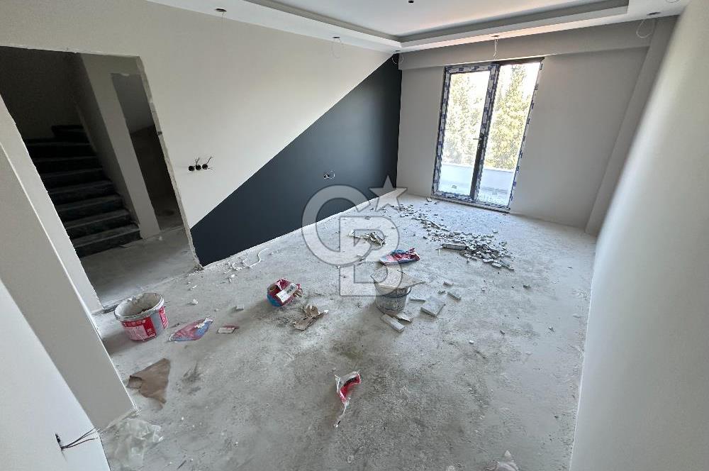 CB AKADEMİ KARTEPE ATAEVLER DE GENİŞ TERASLI 3+1 DUBLEKS DAİRE