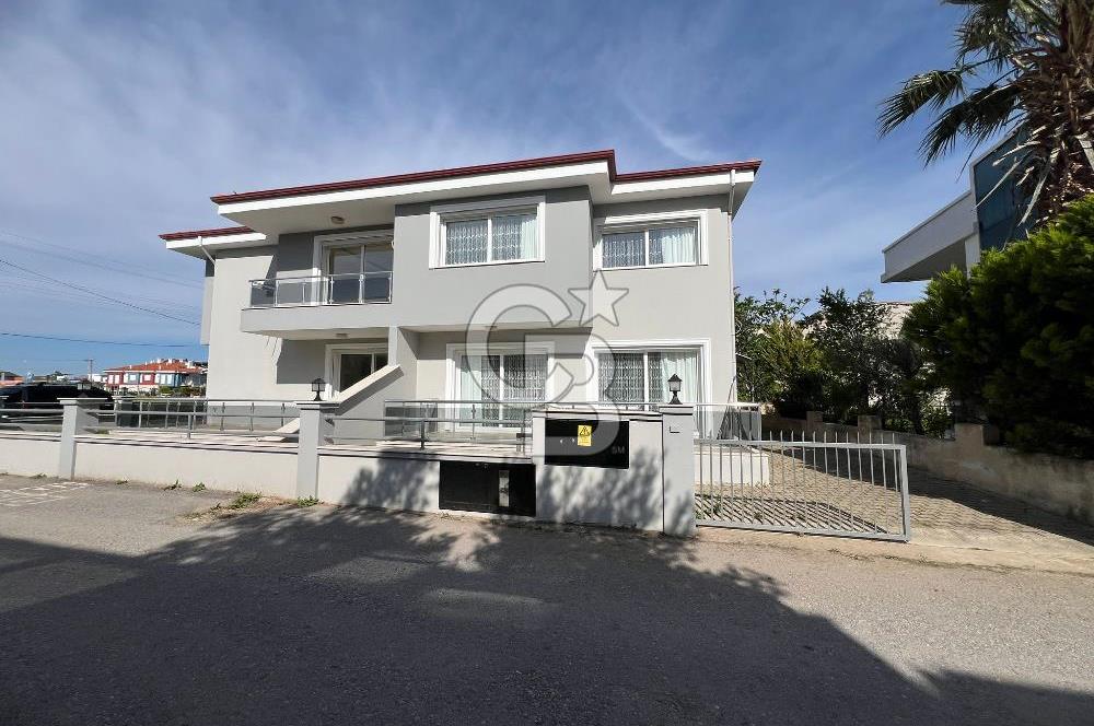 URLA ZEYTİNALANI SATILIK 4+1 VİLLA