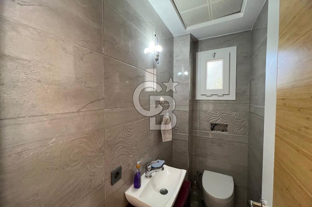 URLA ZEYTİNALANI SATILIK 4+1 VİLLA