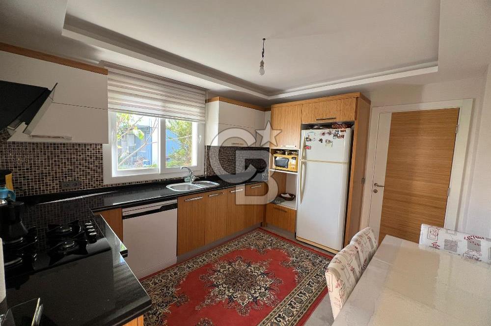 URLA ZEYTİNALANI SATILIK 4+1 VİLLA