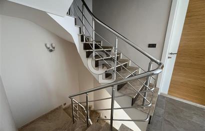 URLA ZEYTİNALANI SATILIK 4+1 VİLLA