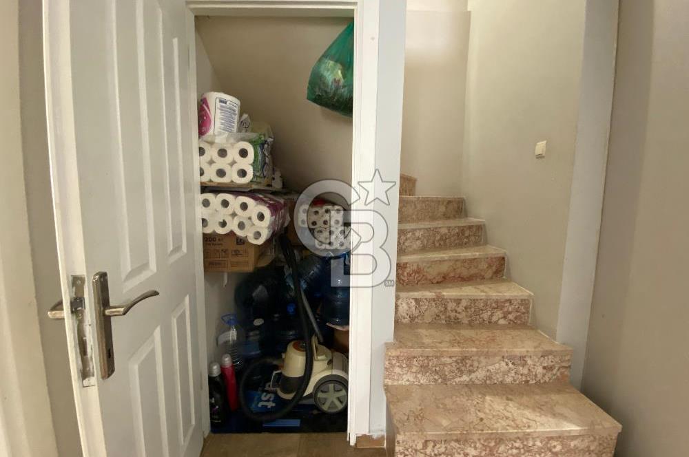 KUŞADASI İKİÇEŞMELİK'TE 3+1 TERASLI DENİZ MANZARALI ÇATI DUBLEKSİ