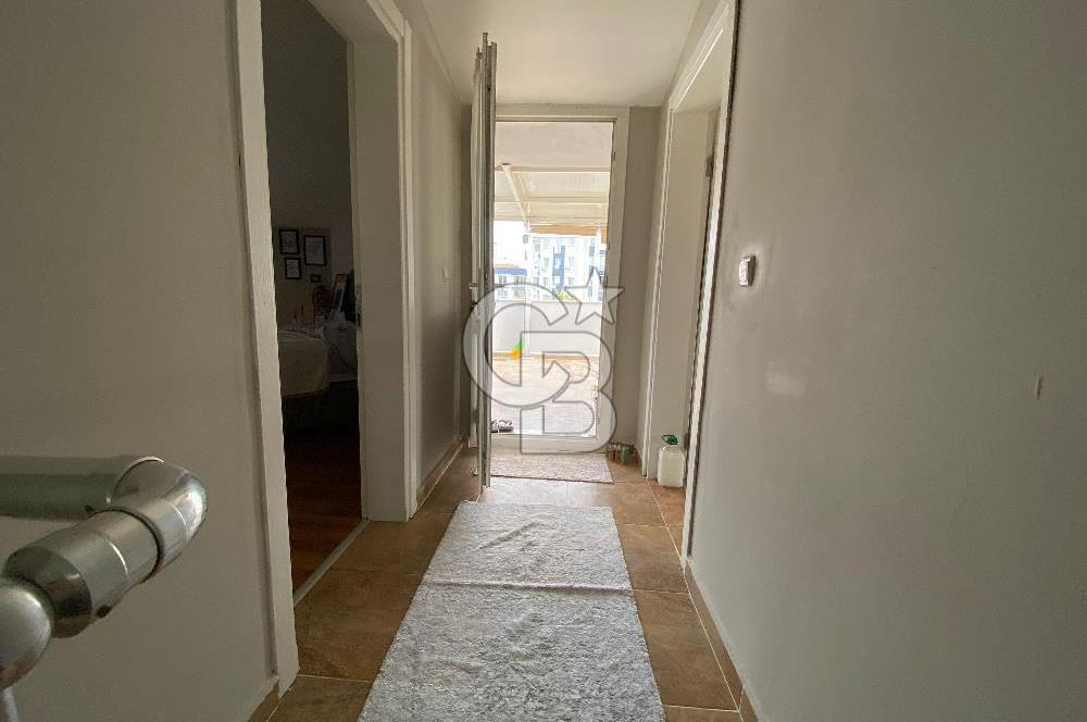 KUŞADASI İKİÇEŞMELİK'TE 3+1 TERASLI DENİZ MANZARALI ÇATI DUBLEKSİ