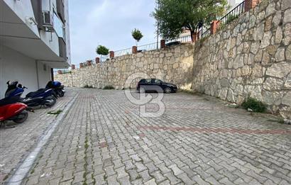 KUŞADASI İKİÇEŞMELİK'TE 3+1 TERASLI DENİZ MANZARALI ÇATI DUBLEKSİ