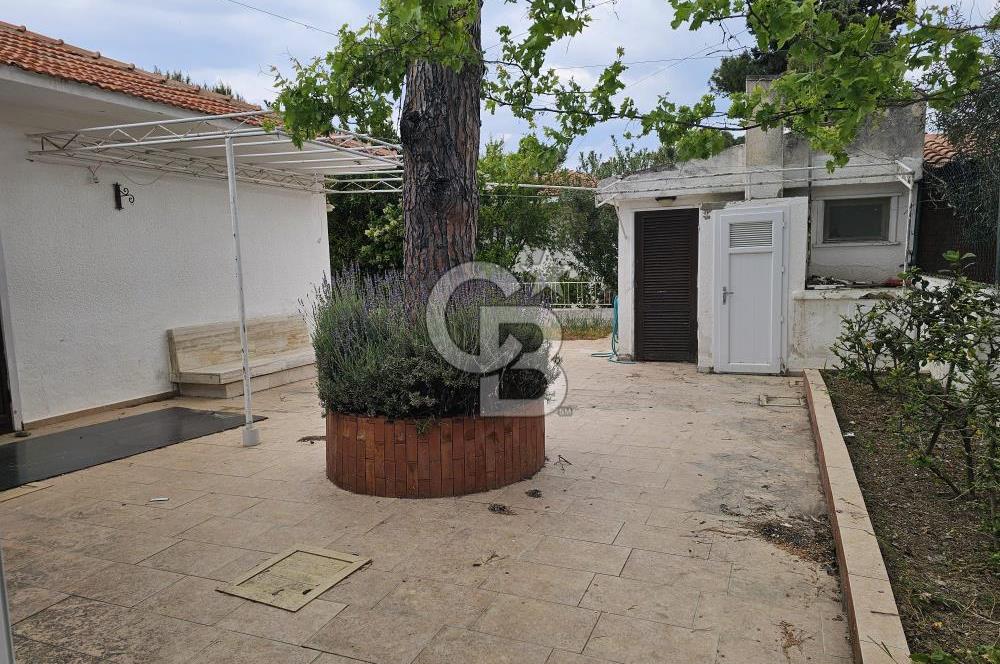 Çesme santiye plaj evlerınde 3+1  140 m2 net ikiz villa