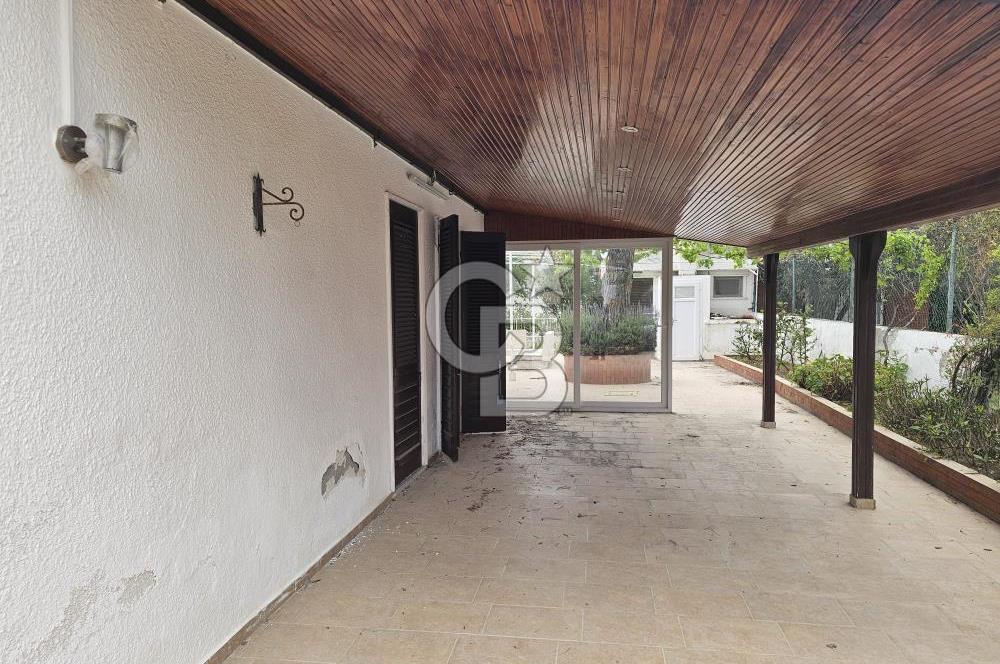 Çesme santiye plaj evlerınde 3+1  140 m2 net ikiz villa