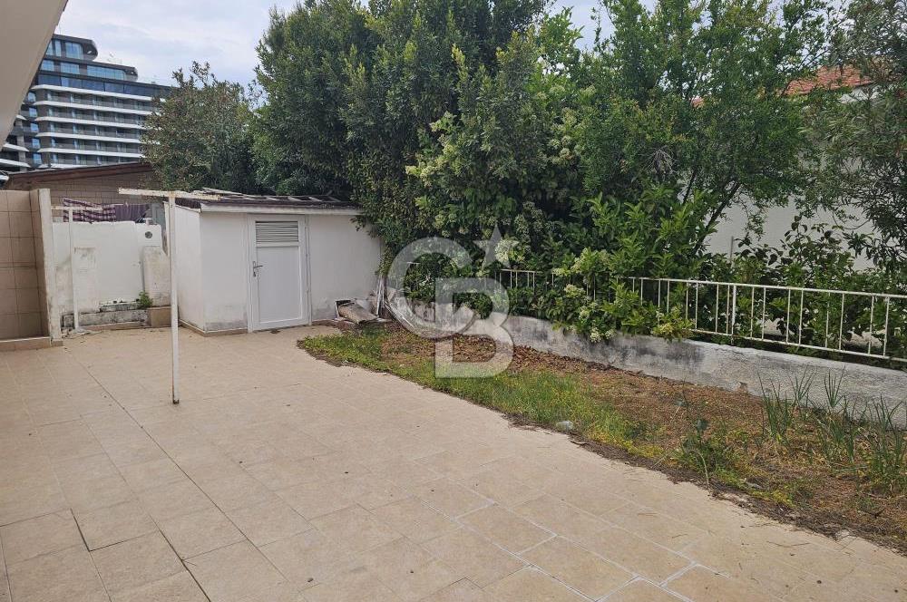 Çesme santiye plaj evlerınde 3+1  140 m2 net ikiz villa