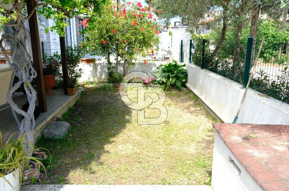 Urla Güvendik Mahallesi'nde Satılık 3+1 Dubleks Villa - Bahçeli
