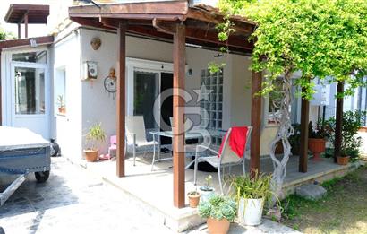 Urla Güvendik Mahallesi'nde Satılık 3+1 Dubleks Villa - Bahçeli