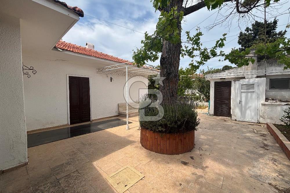 Çesme santiye plaj evlerınde 3+1  140 m2 net ikiz villa