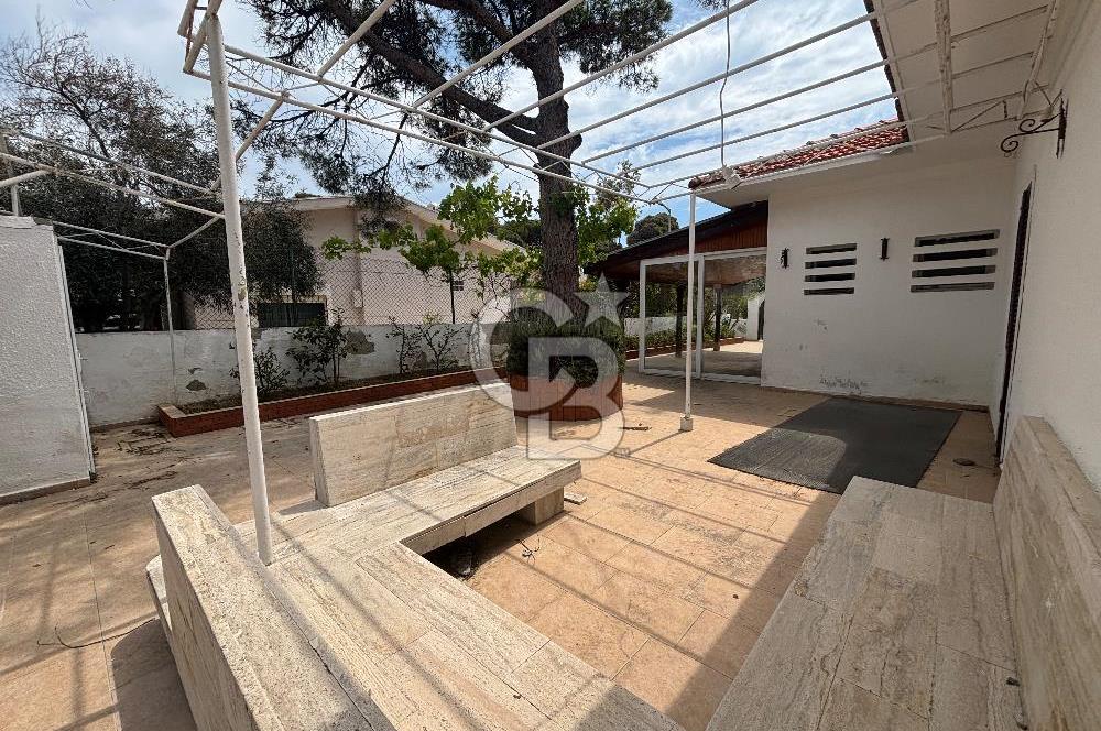 Çesme santiye plaj evlerınde 3+1  140 m2 net ikiz villa