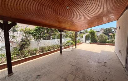 Çesme santiye plaj evlerınde 3+1  140 m2 net ikiz villa