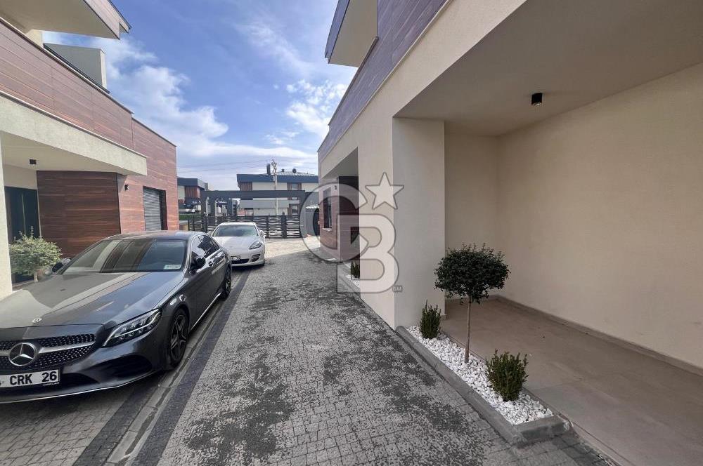 CB CITY' DEN ZİNCİRLİKUYU MAH KİRALIK 4+1 VİLLA