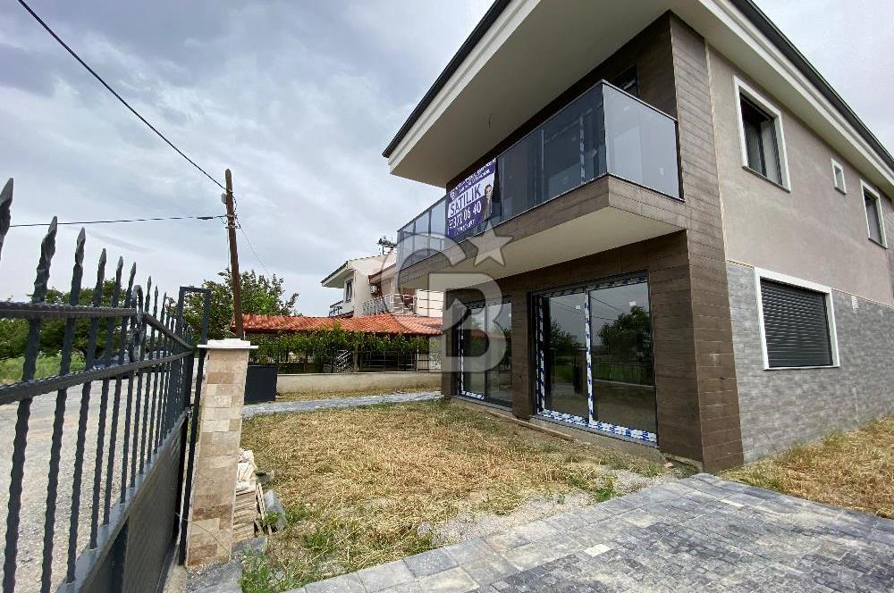 KUŞADASI GÜZELÇAMLI'DA 4+1 TAM MÜSTAKİL VİLLA