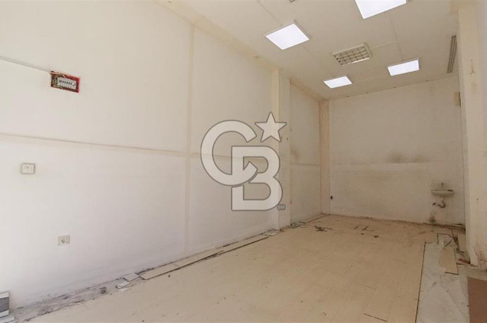 İzmir Çiğli Anadolu Cad. Muhteşem Konumlu Kiralık 28 m² Dükkan