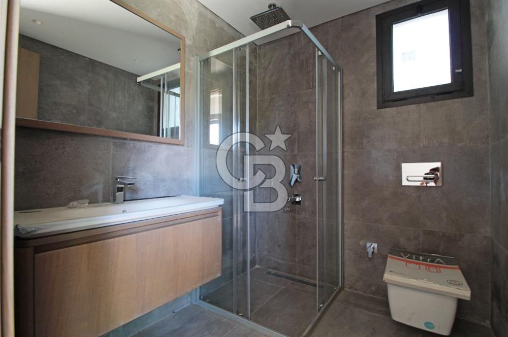 Güzelbahçe Yelki Mi'Marin Elal Gardenia 33 Sitesinde Özel Havuzlu Kiralık 5+1 Villa