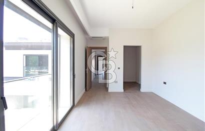Güzelbahçe Yelki Mi'Marin Elal Gardenia 33 Sitesinde Özel Havuzlu Kiralık 5+1 Villa