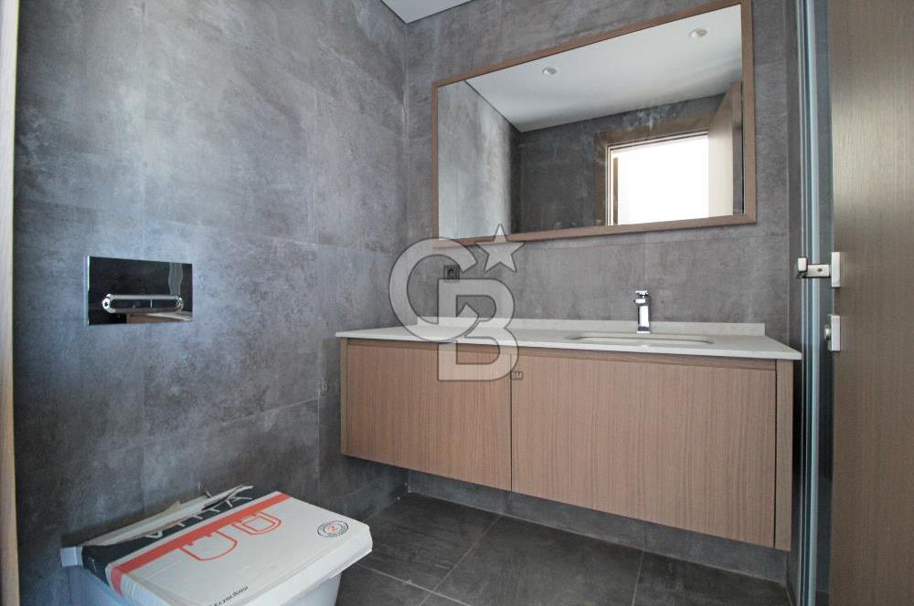 Güzelbahçe Yelki Mi'Marin Elal Gardenia 33 Sitesinde Özel Havuzlu Kiralık 5+1 Villa