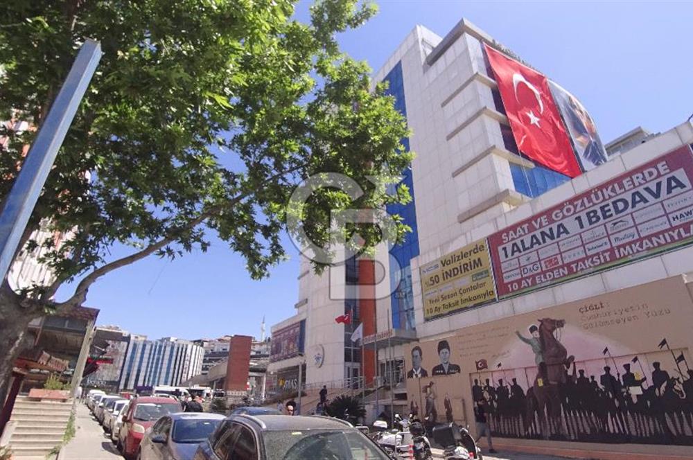 İzmir Çiğli Anadolu Cad. Muhteşem Konumlu Kiralık 28 m² Dükkan